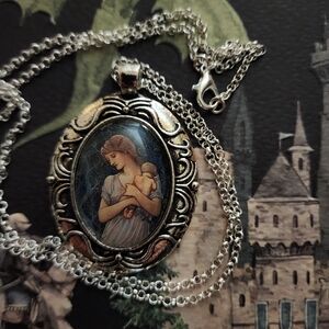 Handmade Glass Framed Art Vintage Style Pendant Necklace with Mother and Child